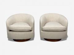 Milo Baughman Milo Baughman Swivel Chairs Beige Upholstery Walnut USA 1970s - 4451168