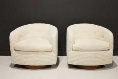 Milo Baughman Milo Baughman Tilt Swivel Lounge Chairs in Kelly Wearstler Off White Upholstery - 2307310