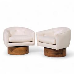 Milo Baughman Milo Baughman for Thayer Coggin Mid Century Rosewood Swivel Lounge Chairs Pair - 4220532