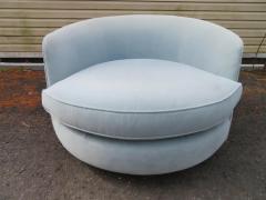 Milo Baughman Oversized Milo Baughman Circular Swivel Lounge Chair Thayer Coggin - 3031672