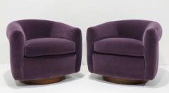 Milo Baughman Pair of Milo Baughman Swivel Chairs in Maharam Mohair - 4005355