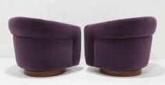 Milo Baughman Pair of Milo Baughman Swivel Chairs in Maharam Mohair - 4005358