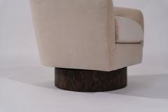 Milo Baughman Set of Swivel Chairs in Natural Mohair Milo Baughman C 1970s - 3590233