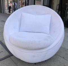 Milo Baughman Stunning Egg Swivel Chair by Milo Baughman for Thayer Coggin - 741275