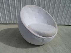Milo Baughman Stunning Egg Swivel Chair by Milo Baughman for Thayer Coggin - 1725350