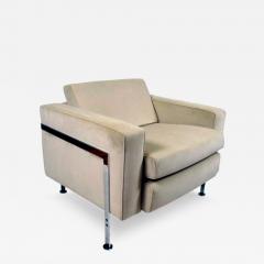 Milo Baughman Wide Chair in the Style of Milo Baughman - 4130248