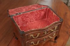 Miniature Proven ale Louis XV Period 1725 Apprentice Commode with Lift Top - 3441647