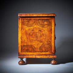 Miniature William and Mary 17th Century Diminutive Olive Oyster Chest C 1690 - 3127582