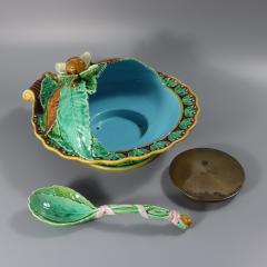 Minton Majolica Chestnut Server with Spoon - 4569943