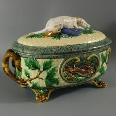 Minton Majolica Game Pie Dish with Gun Dog - 2726925