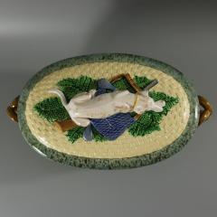 Minton Majolica Game Pie Dish with Gun Dog - 2726926