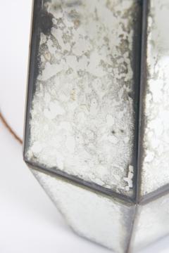 Mirrored and Faceted Table Lamp - 4004275