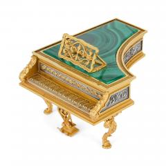 Modern Italian silver and malachite miniature piano model - 4283671