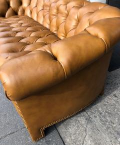 Modern Leather Chesterfield Sofa - 937601