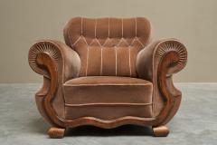Monumental Art Deco Lounge Chair in Velvet and Oak 1930s - 4468596