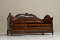 Monumental Sofa in Patinated Brown Leather Studs and Velvet Late 19th Century - 4582580