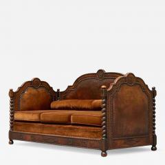 Monumental Sofa in Patinated Brown Leather Studs and Velvet Late 19th Century - 4582970