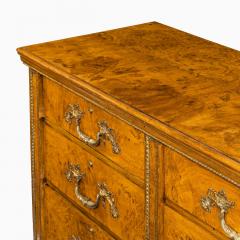 Morel and Seddon A fine George IV burr oak chest of drawers in the manner of Morel and Seddon - 1783664