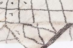 Moroccan Rug - 3586600