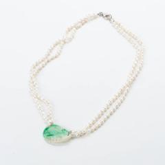 Moss In Snow Jade Leaf on a Baroque Freshwater Pearl Necklace 1800s  - 3300386