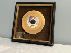 NEIL DIAMOND HOLLY HOLY GOLD 45 AWARD - 3960631