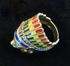 Native American Indian Chief Themed Gold Ring with Polychromed Features C 1955 - 3268070