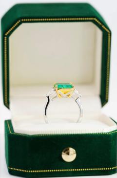 Natural 3 76 Carat Colombian Emerald and Trillion Cut Diamond 3 Stone Ring - 3505253