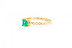 Natural Emerald Square Cut Thin Ribbed Band Stacking Ring in 18K Yellow Gold - 3513221