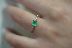 Natural Emerald and Diamond Ribbed Shank Thin Stacking Ring in 18K Rose Gold - 3513233