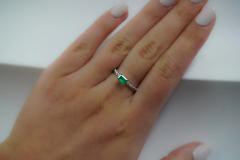 Natural Emerald and Diamond Ribbed Thin Stacking Ring in 18K White Gold - 3513201