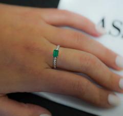 Natural Emerald and Diamond Ribbed Thin Stacking Ring in 18K White Gold - 3513236