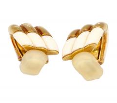 Natural White Agate Clip On Retro Earrings in 18K Yellow Gold - 3504788