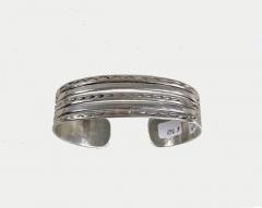 Navajo bracelet with eagles arrows and 2 whirling logs - 4486385