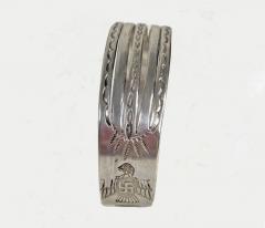 Navajo bracelet with eagles arrows and 2 whirling logs - 4486387