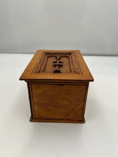 Neoclassical Decorative Box Polished Oak Germany circa 1900 - 2737081