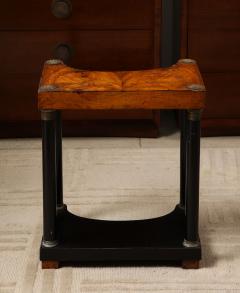 Neoclassical Side Table - 3339543
