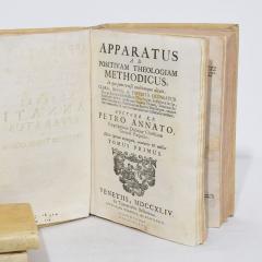 Nice Collection of 18th 19th Century Weathered Spanish Italian Vellum Books - 4108901