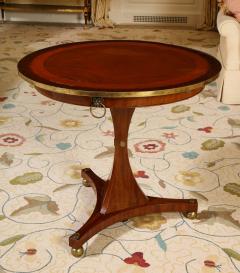 Northern European Gueridon Table - 2735647