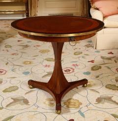Northern European Gueridon Table - 2735649