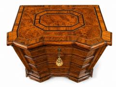 Northern Italian Louis XVI Burl Walnut Marquetry Commode Circa 1770 - 4692493