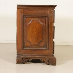 Northern Italian Walnut Chest of Drawers Circa 1820 - 905812