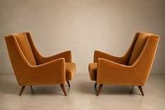 Novo Rumo Brazilian Modern Pair of Camel Mohair Club Chairs in Hardwood Att to Novo Rumo - 4694194