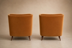 Novo Rumo Brazilian Modern Pair of Camel Mohair Club Chairs in Hardwood Att to Novo Rumo - 4694199