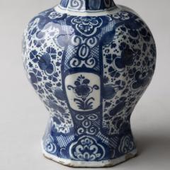 OCTAGONAL DUTCH DELFT BLUE AND WHITE WAISTED BOTTLE VASES CONVERTED TO LAMPS - 4096718