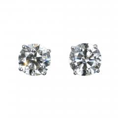 ONE PAIR OF ROUND DIAMOND EAR STUDS - 2366630