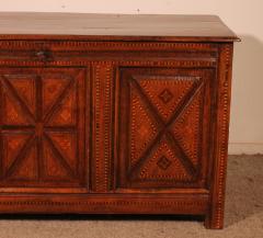 Oak Panneled Chest With Inlays 17th Century - 3849222