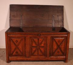 Oak Panneled Chest With Inlays 17th Century - 3849231