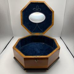 Octagonal Bauhaus Box Ash Walnut Maple Mahogany Velvet Vienna circa 1920 - 4647778