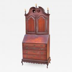 Offered by ANTIQUE ASSOCIATES AT WEST TOWNSEND - 1875662