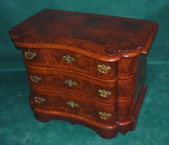 Offered by MICHAEL YOUNG ANTIQUES - 2261513